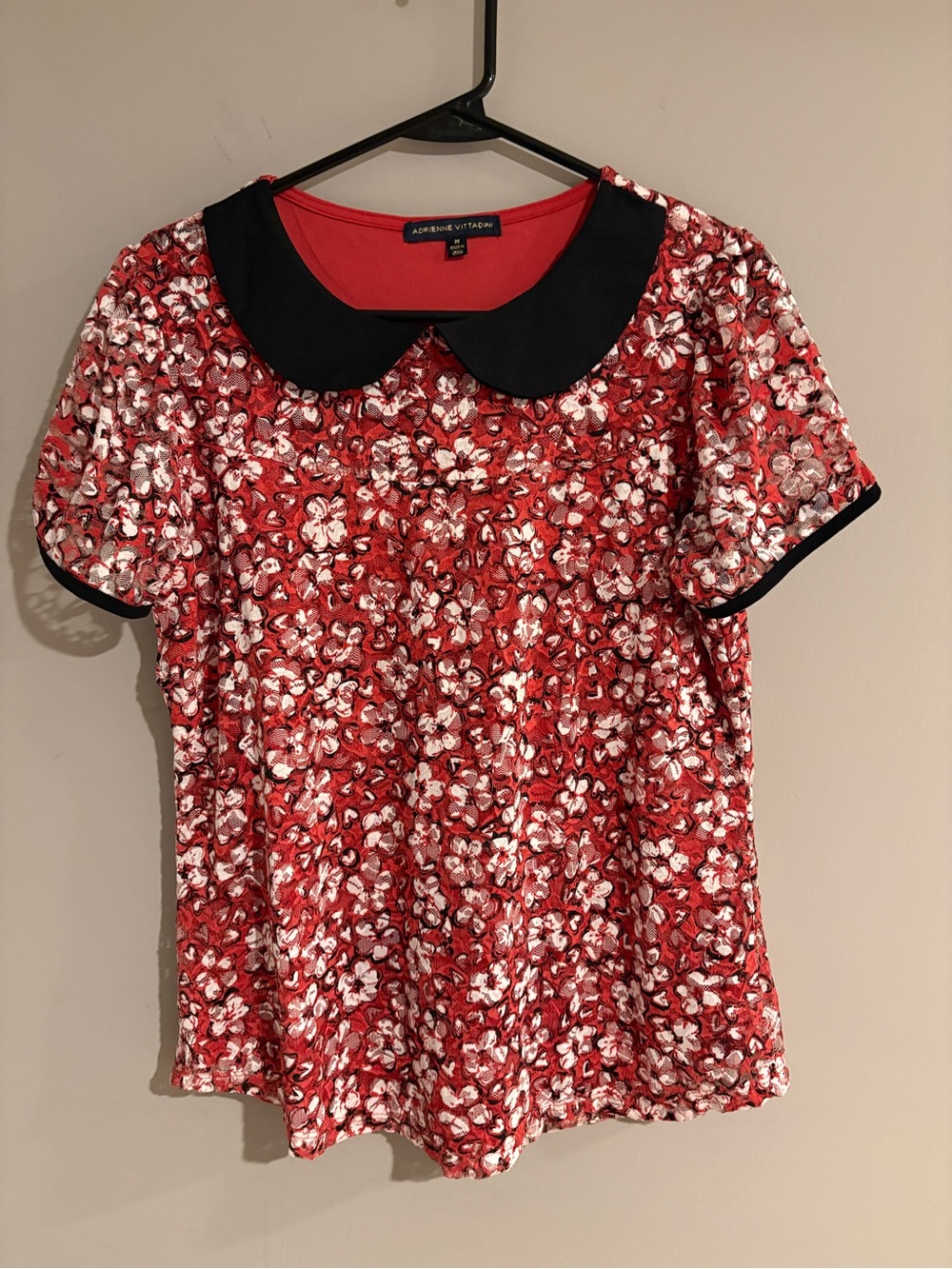 Adrienne Vittadini Red Floral Lace Top Women’s M Black Peter Pan Collar
